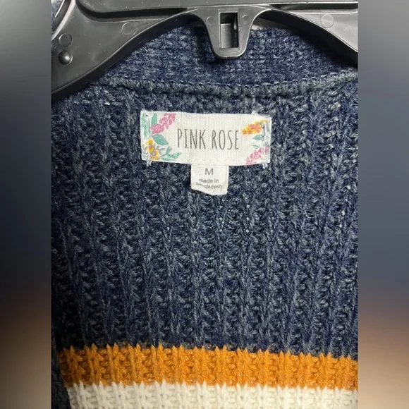 Pink Rose cardigan - Picture 3 of 9